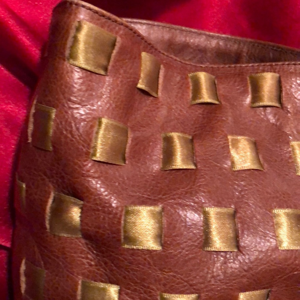 Handbag 👜 - Picture 3 of 6